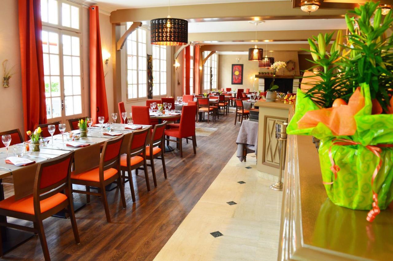 Logis Hotel Restaurant Le Parc Salbris Exterior foto